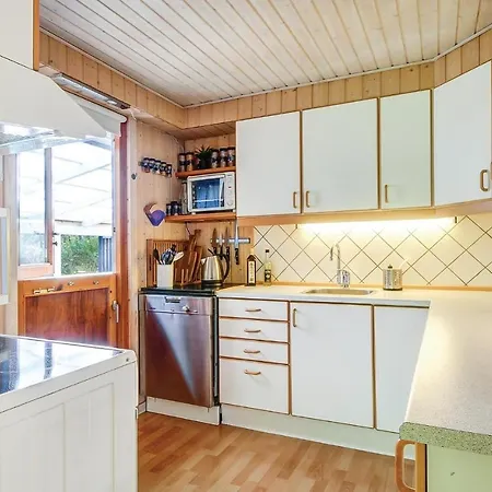 Ferienhaus Three-bedroom Holiday In