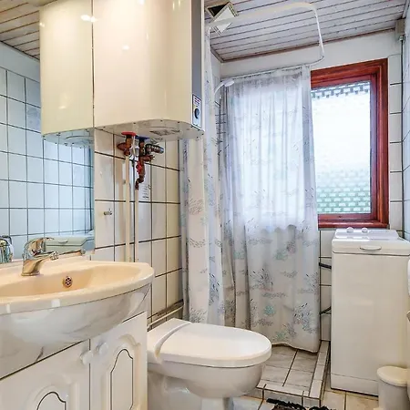 Ferienhaus Three-bedroom Holiday In
